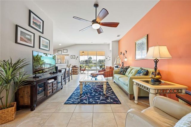 2542 Greendale PL, Cape Coral, FL 33991