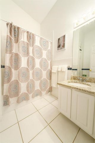 1001 UNIVERSAL REST PLACE, Kissimmee, FL 34744