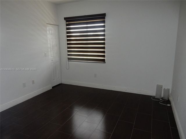 11455 NW 88th Ln, Doral, FL 33178