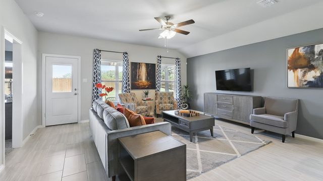 356 LUBBOCK Drive, Azle, TX 76020