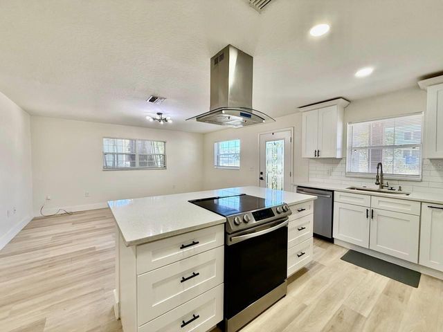 309 FAIRFIELD STREET, Oldsmar, FL 34677