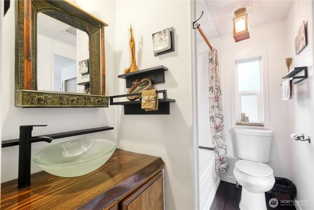 1555 Panorama Drive, Point Roberts, WA 98281