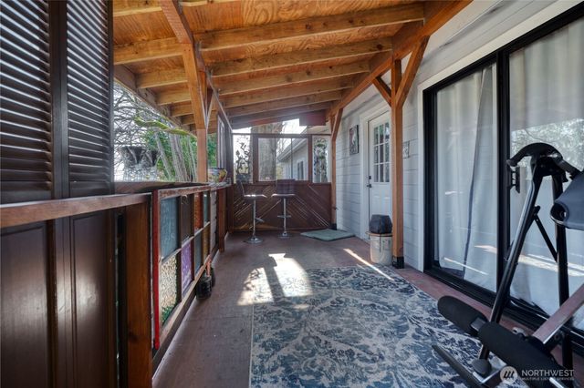 1555 Panorama Drive, Point Roberts, WA 98281