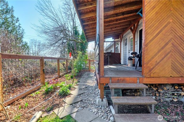 1555 Panorama Drive, Point Roberts, WA 98281