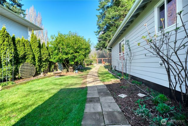 1555 Panorama Drive, Point Roberts, WA 98281