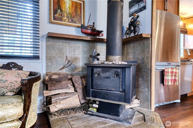 1555 Panorama Drive, Point Roberts, WA 98281