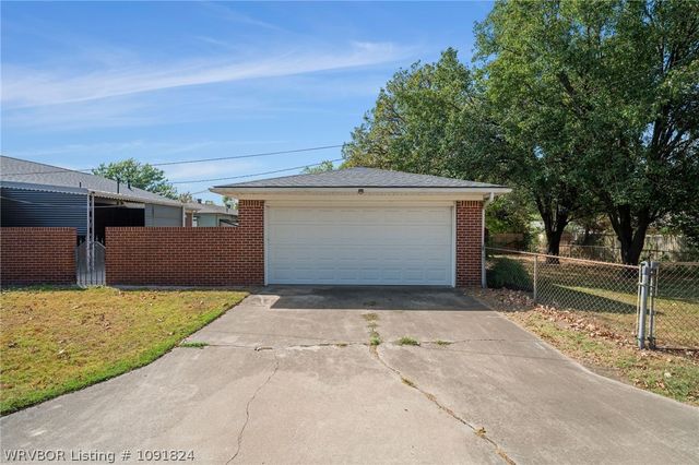 4802 S 34th Street, Fort Smith, AR 72903