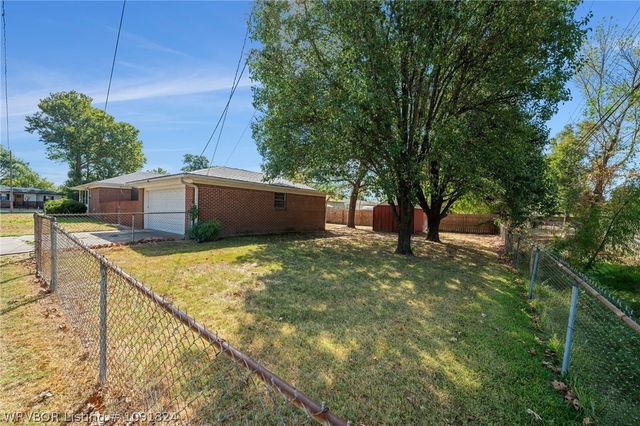 4802 S 34th Street, Fort Smith, AR 72903