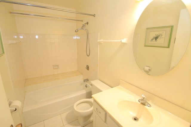 7249 W Wabash AVENUE, Milwaukee, WI 53223