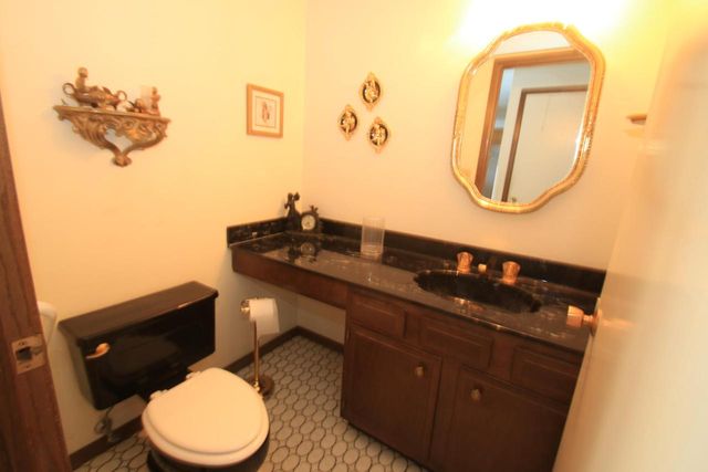 7249 W Wabash AVENUE, Milwaukee, WI 53223