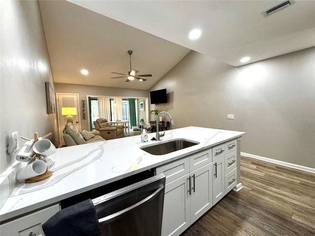 4707 WINSLOW BEACON 2, Sarasota, FL 34235