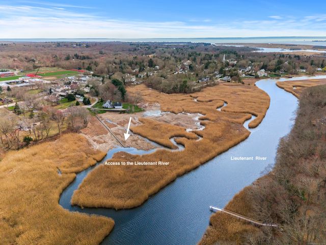 60 Lyme Street, Old Lyme, CT 06371