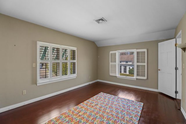 60 Lyme Street, Old Lyme, CT 06371