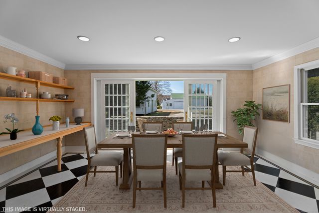 60 Lyme Street, Old Lyme, CT 06371