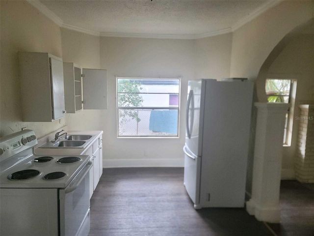 2035 10TH STREET S, St Petersburg, FL 33705
