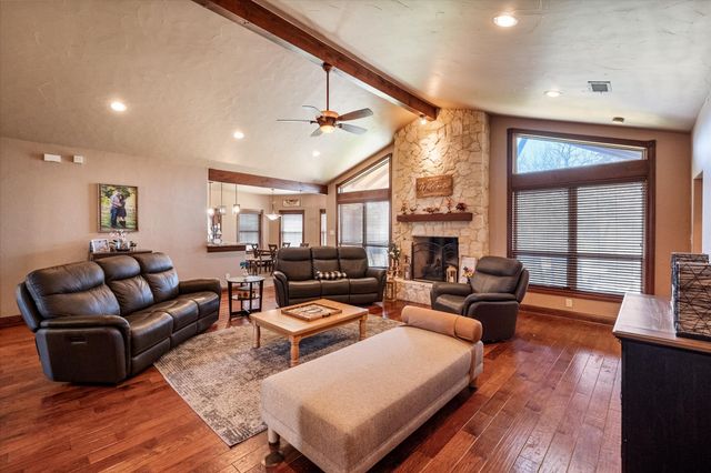 895 Bardin Road, Grand Prairie, TX 75052