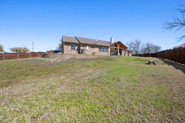 895 Bardin Road, Grand Prairie, TX 75052