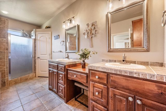 895 Bardin Road, Grand Prairie, TX 75052