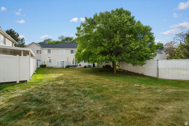 1032 SARA LN, Ogden, UT 84404