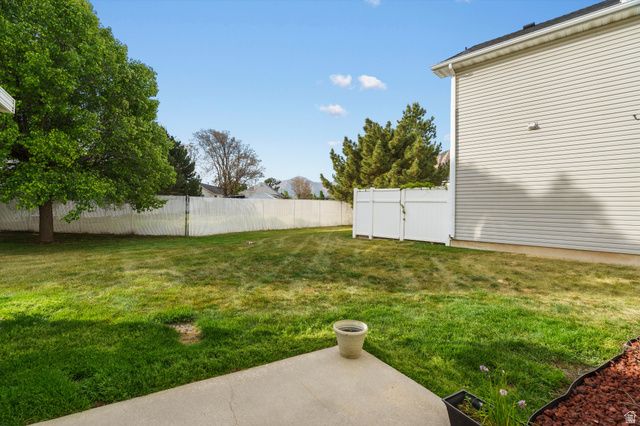 1032 SARA LN, Ogden, UT 84404