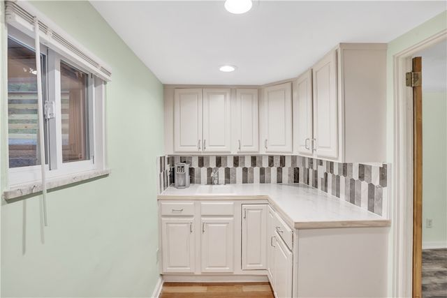 121 College Ave, Plum Boro, PA 15239