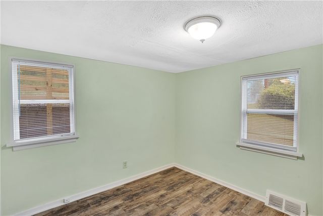 121 College Ave, Plum Boro, PA 15239