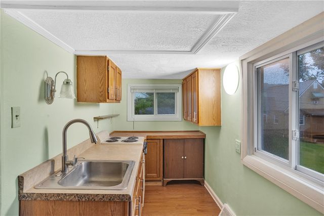 121 College Ave, Plum Boro, PA 15239