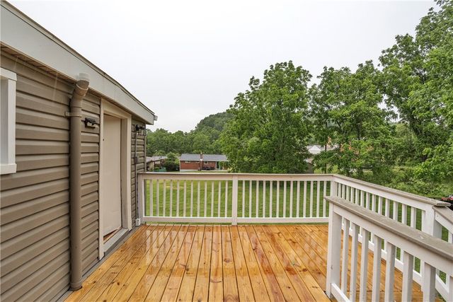 121 College Ave, Plum Boro, PA 15239