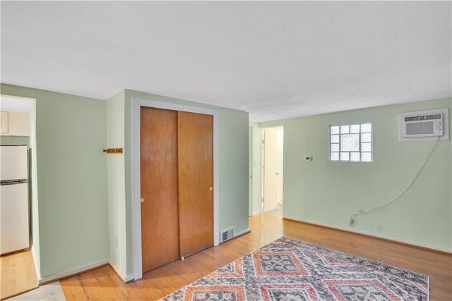 121 College Ave, Plum Boro, PA 15239