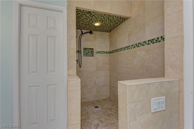 4204 Woodcrest Road, Las Vegas, NV 89121
