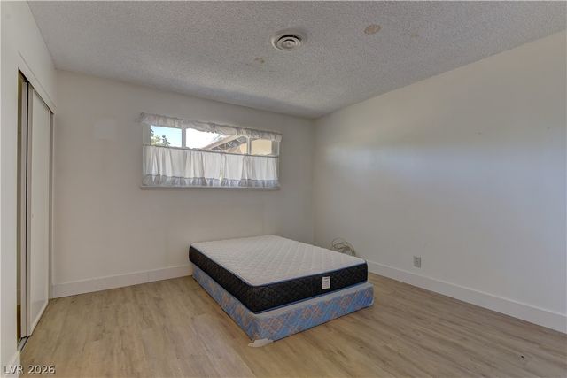 4204 Woodcrest Road, Las Vegas, NV 89121