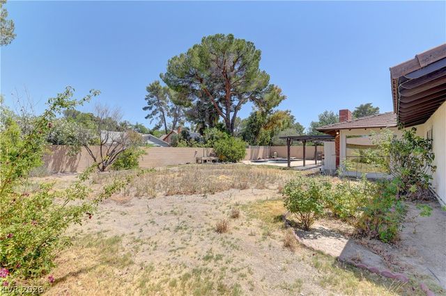 4204 Woodcrest Road, Las Vegas, NV 89121