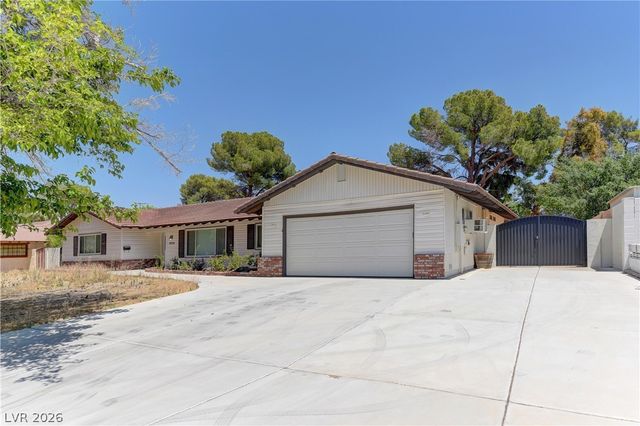 4204 Woodcrest Road, Las Vegas, NV 89121