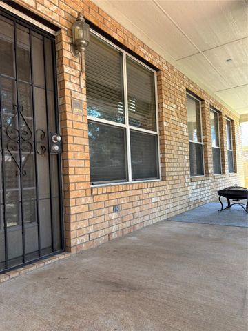 1435 Delta Drive, Cedar Hill, TX 75104