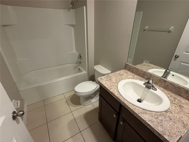 2822 NE 44TH ROAD, Ocala, FL 34470