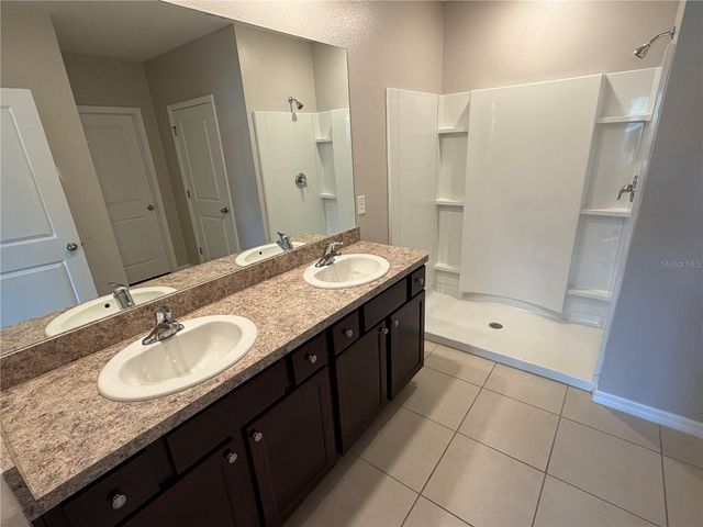 2822 NE 44TH ROAD, Ocala, FL 34470