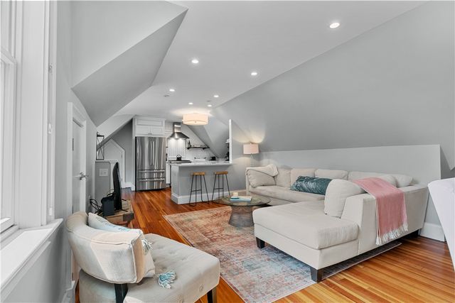 567 Bristol Ferry Road 3, Portsmouth, RI 02871