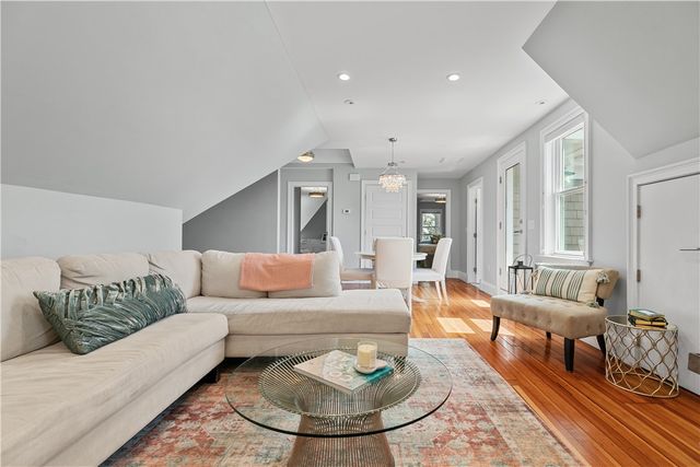 567 Bristol Ferry Road 3, Portsmouth, RI 02871