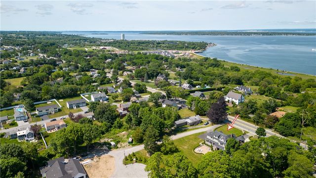 567 Bristol Ferry Road 3, Portsmouth, RI 02871