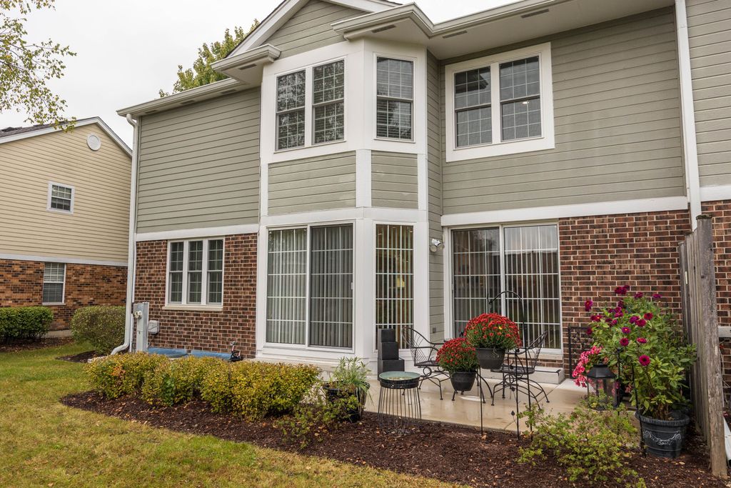 65 Caribou Xing, Northbrook, IL 60062 — photo 3