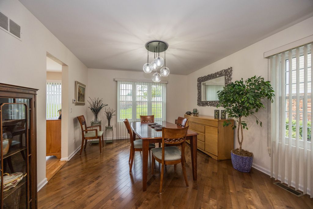 65 Caribou Xing, Northbrook, IL 60062 — photo 5