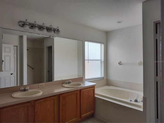 27536 BREAKERS DRIVE, Wesley Chapel, FL 33544