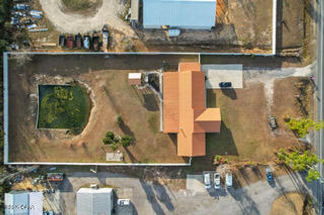 2742 E 390 Highway, Panama City, FL 32405