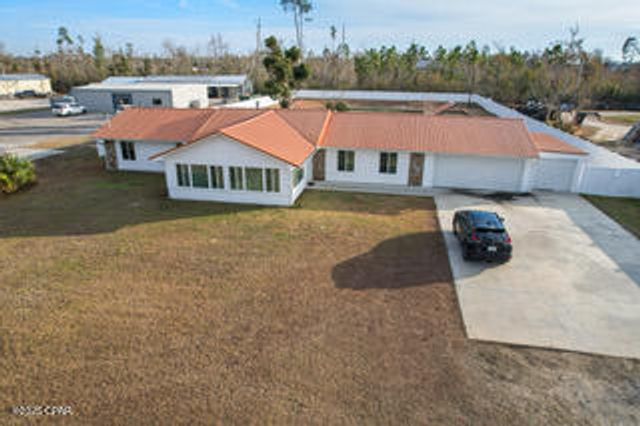 2742 E 390 Highway, Panama City, FL 32405