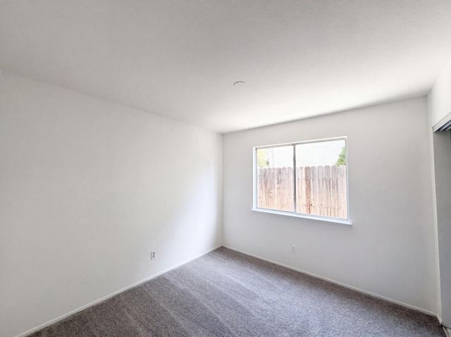 8027 Montevina Dr, Sacramento, CA 95829