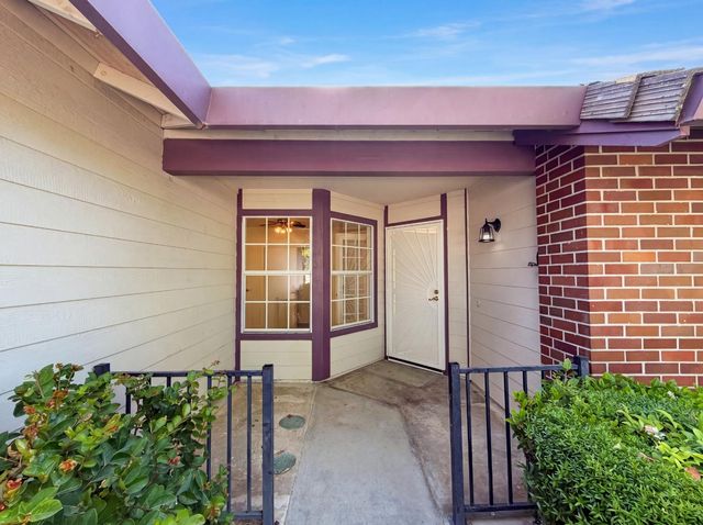 8027 Montevina Dr, Sacramento, CA 95829