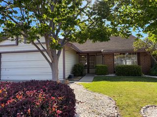 8027 Montevina Dr, Sacramento, CA 95829