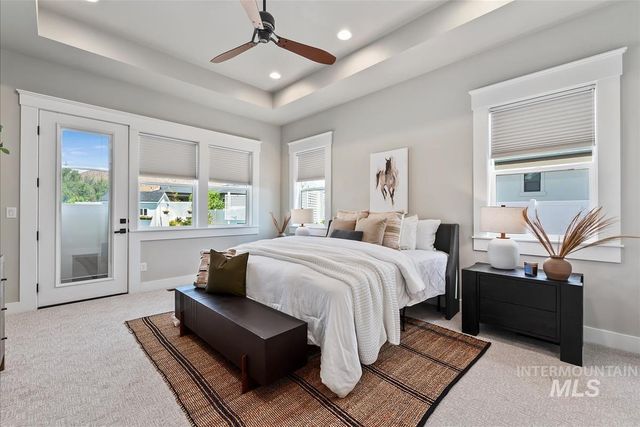 9622 W Sparks Lake Ct, Boise, ID 83714