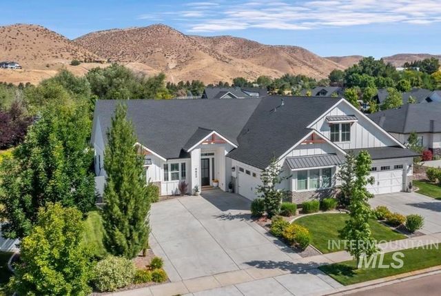 9622 W Sparks Lake Ct, Boise, ID 83714