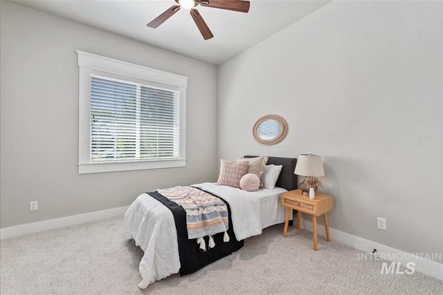 9622 W Sparks Lake Ct, Boise, ID 83714